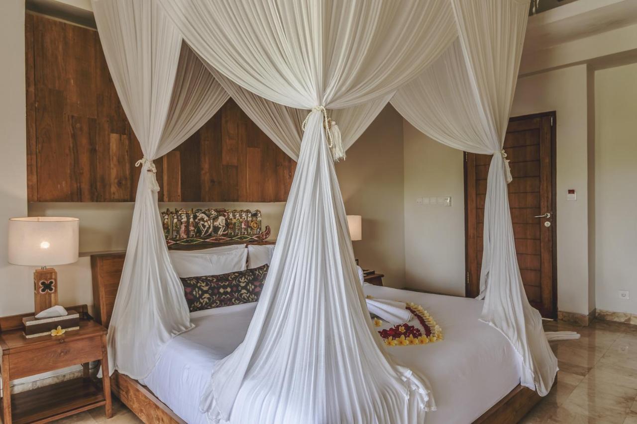 Puri Sebali 5*